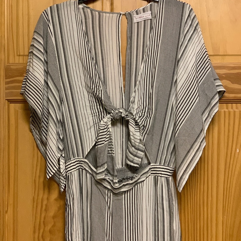 jumpsuit! - Picture 4 of 5